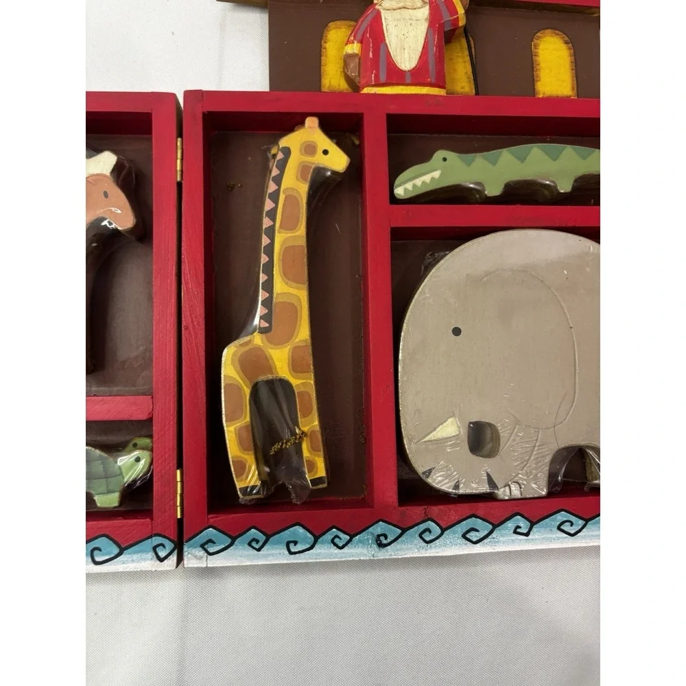 New! Vintage WOODEN Noah & Ark w/7 Pairs Animals Primitive FOLK ART Handpainted